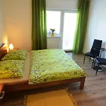 Gold بيت ضيافة Nová Lesná